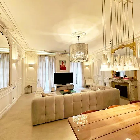 Luxury Champs-elysées *